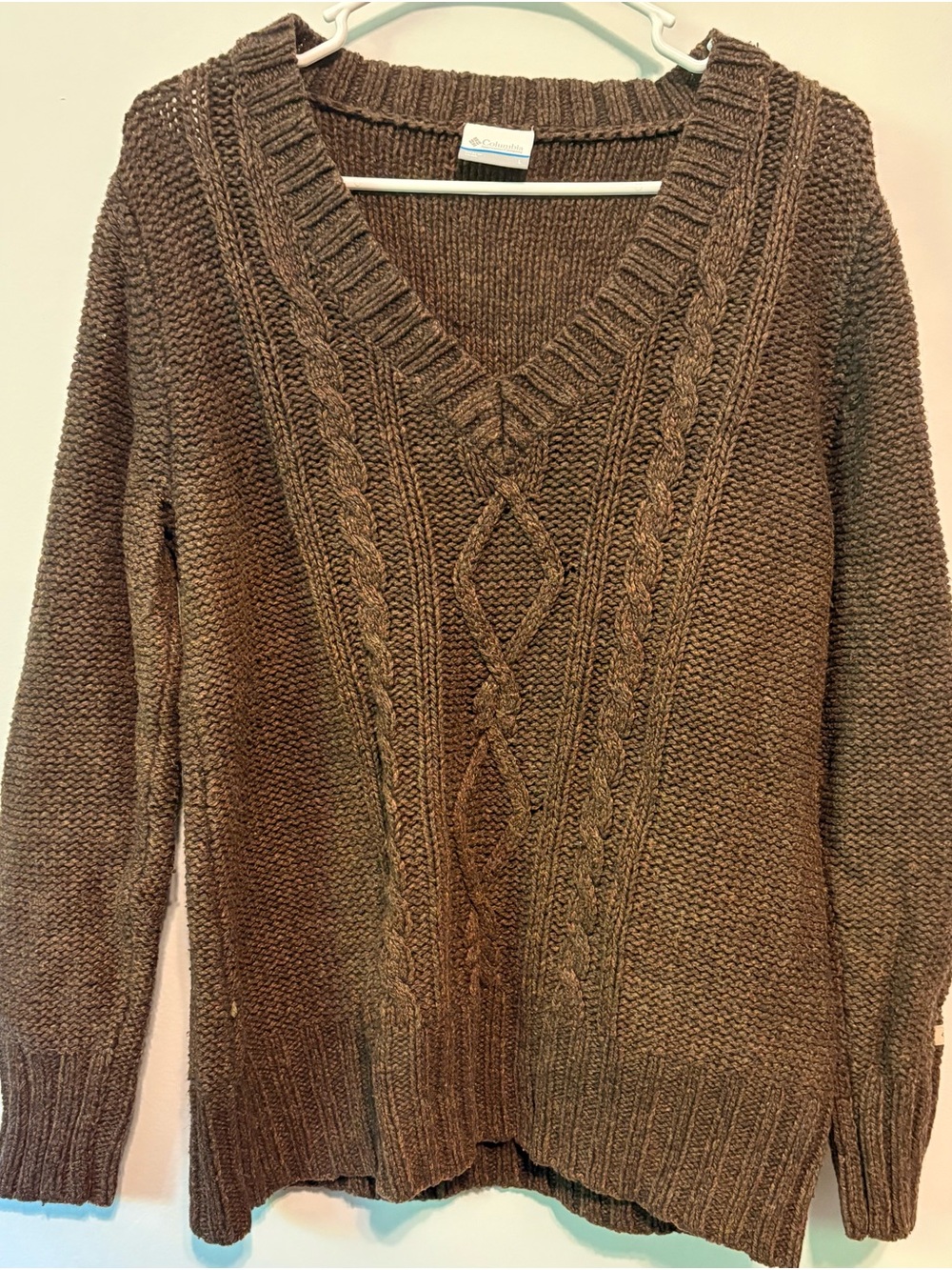 Columbia Brown V-Neck Cable Knit Sweater